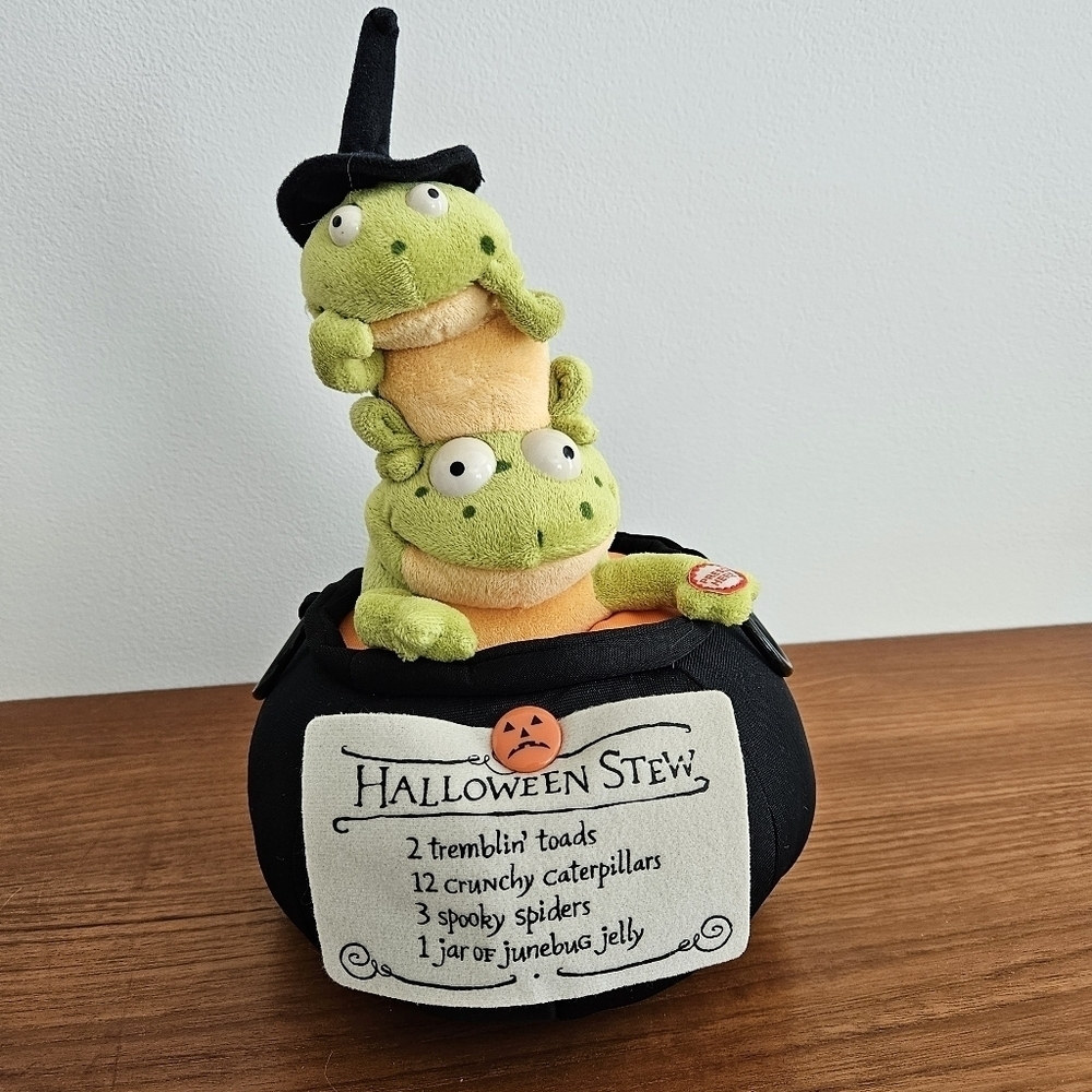 Hallmark Halloween Stew Decoration Singing Frogs in Pot Plush Battery OP Video